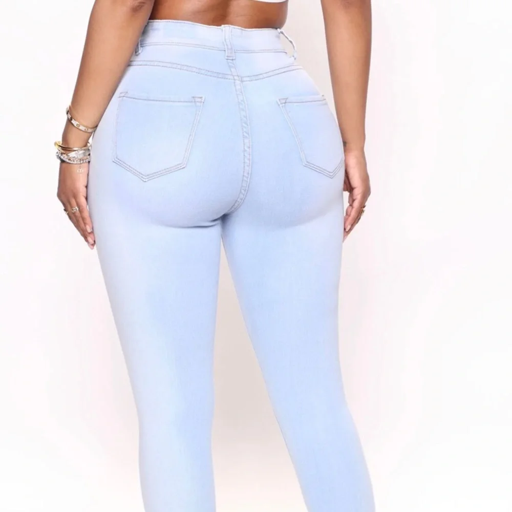 Fashion Nova Light Blue Jeans - Picture 4 of 9